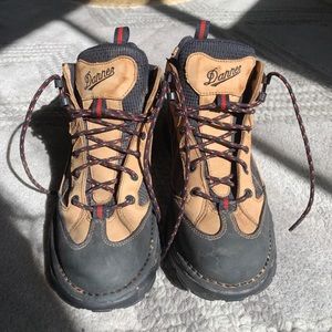 Danner Radical 45 GTX Hiking Boots Womens 9